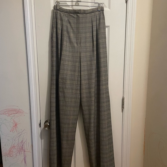 Babaton Classic Gray Plaid Women's pant - Picture 2 of 5